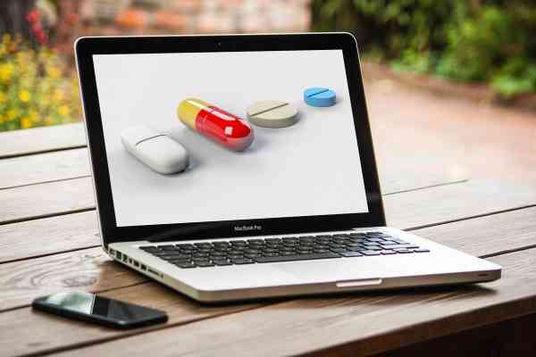 Online Weiterbildungen f&uuml;r pharmazeutisch-kaufm&auml;nnische-Angestellte (PKA)  - ein &Uuml;berblick