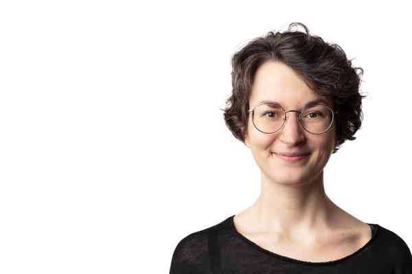 Von der Apothekerin zur Wissenschaftsillustratorin: Anna Fuchs zeigt auf Instagram die Apothekenwelt in Comicform